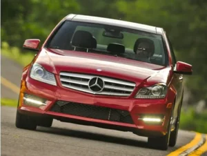 2014 Mercedes-Benz C-Class review – luxury sedan highlights