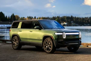 2025 Rivian R1S